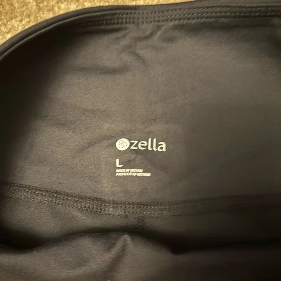 Zelle NWT Black Leggings - Picture 2 of 6